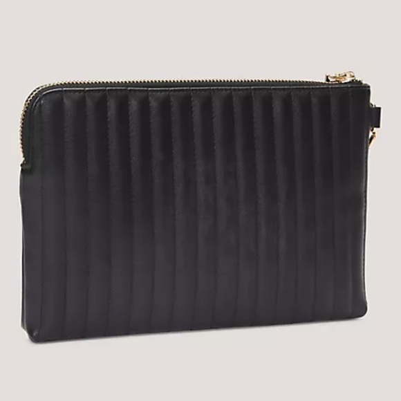 Women’s Tommy Hilfiger wristlet - Picture 2 of 4